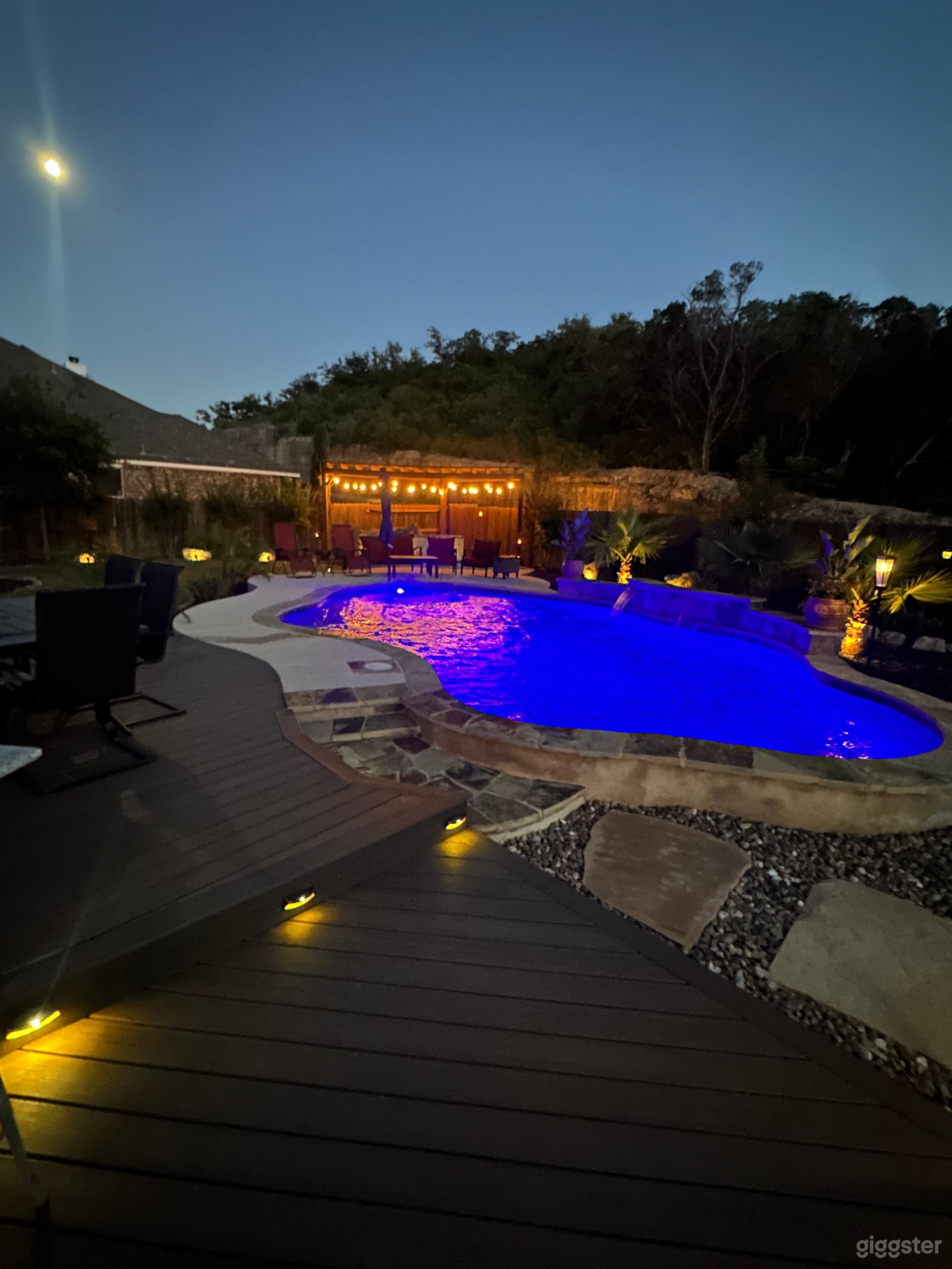 Hill County Getaway Resort and Studio Photo 3