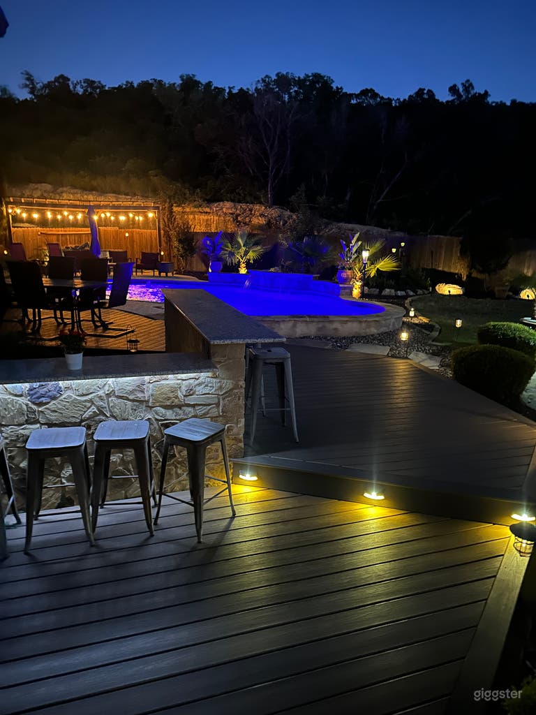  Hill County Getaway Resort and Studio 