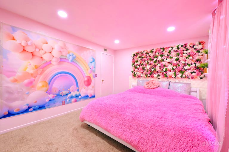  Barbie-Inspired Dream House with Red Rose Photo Zone & Dome 