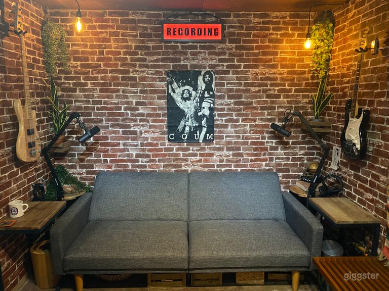  Gringo's Recording and Podcast Studio 