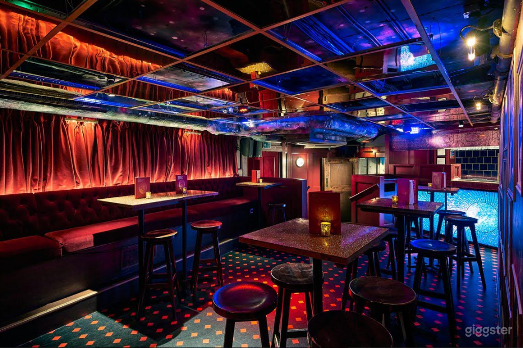 Unique Modern Cocktail Bar in Covent Garden Photo 3