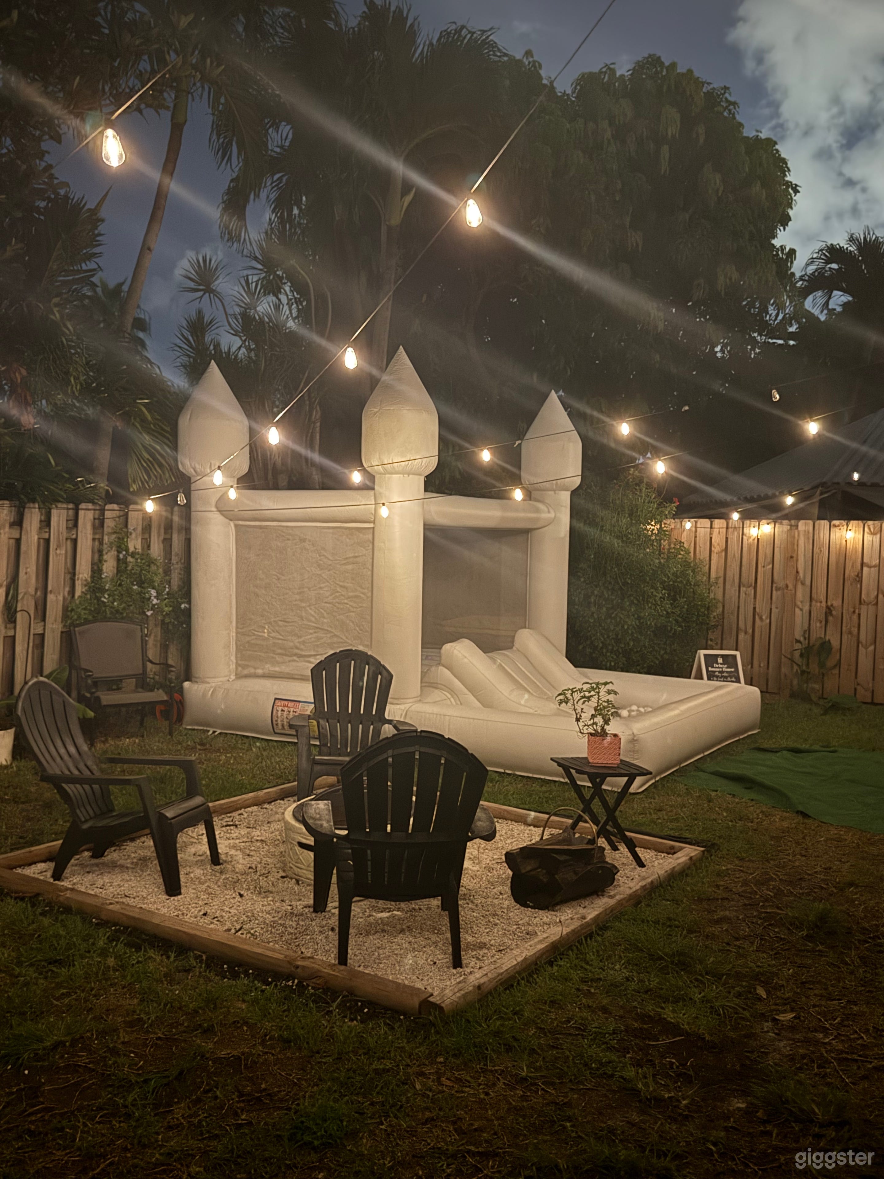Tropical Oasis with Pool, Patio, Firepit & Games Photo 3