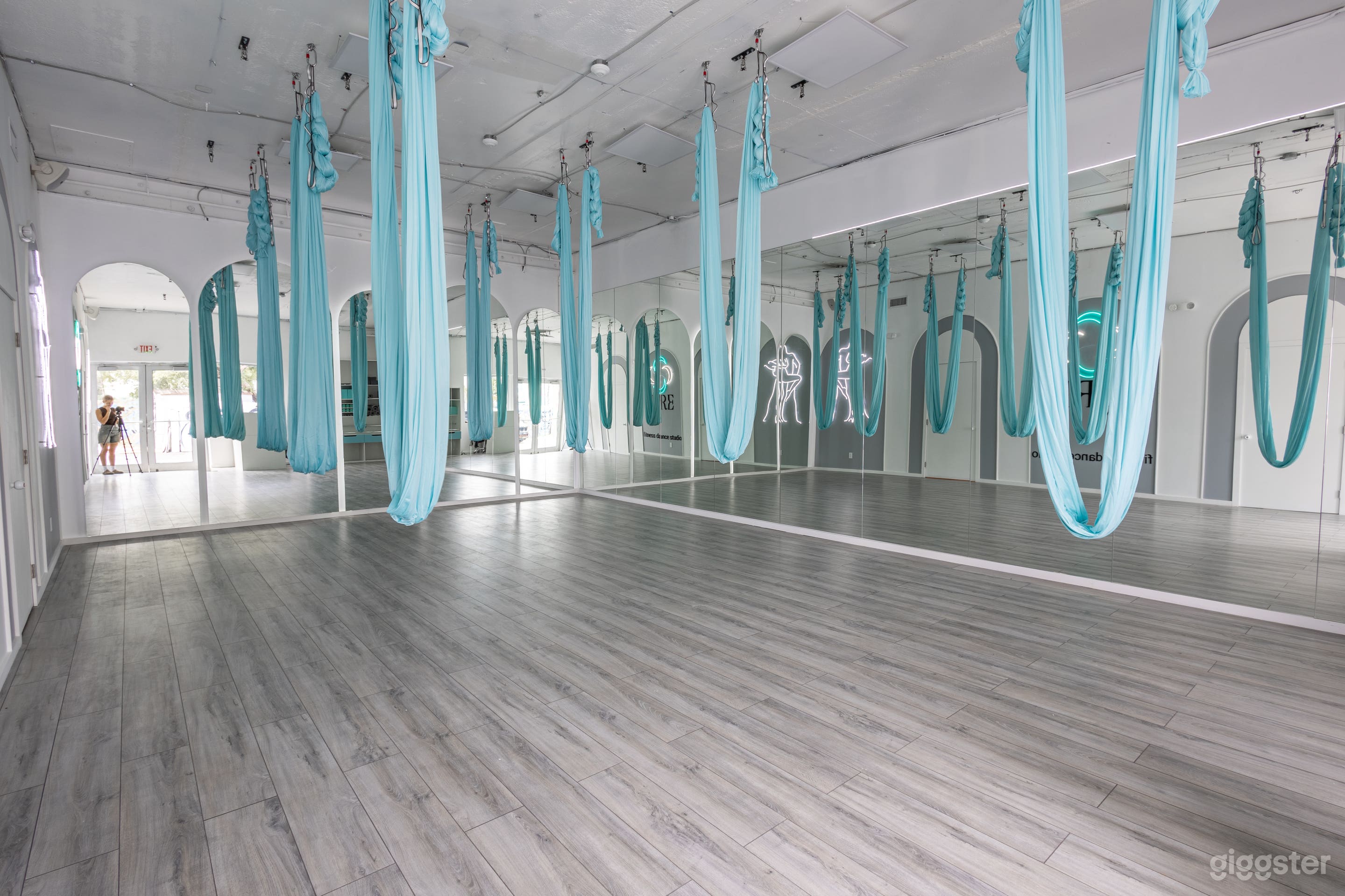 Bright and Versatile Fitness Dance Event Studio Photo 3