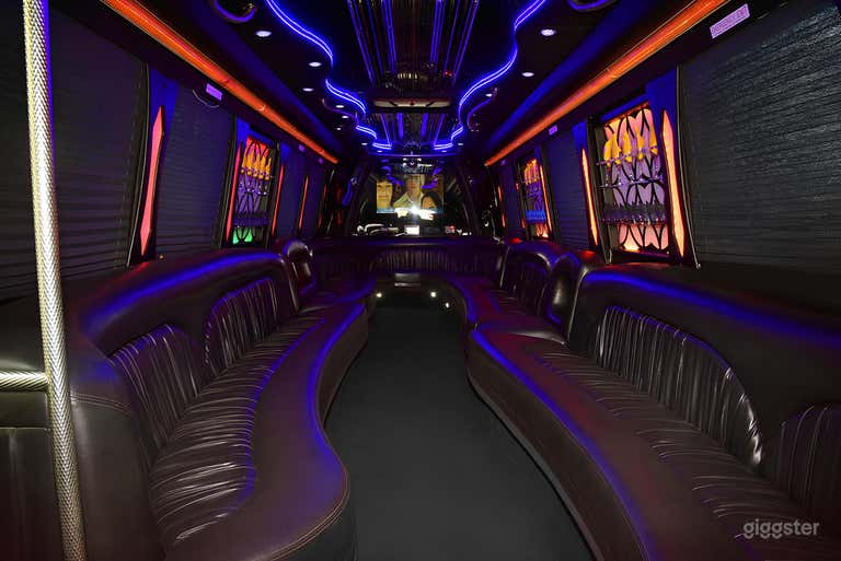  International Limo Party Bus 28 