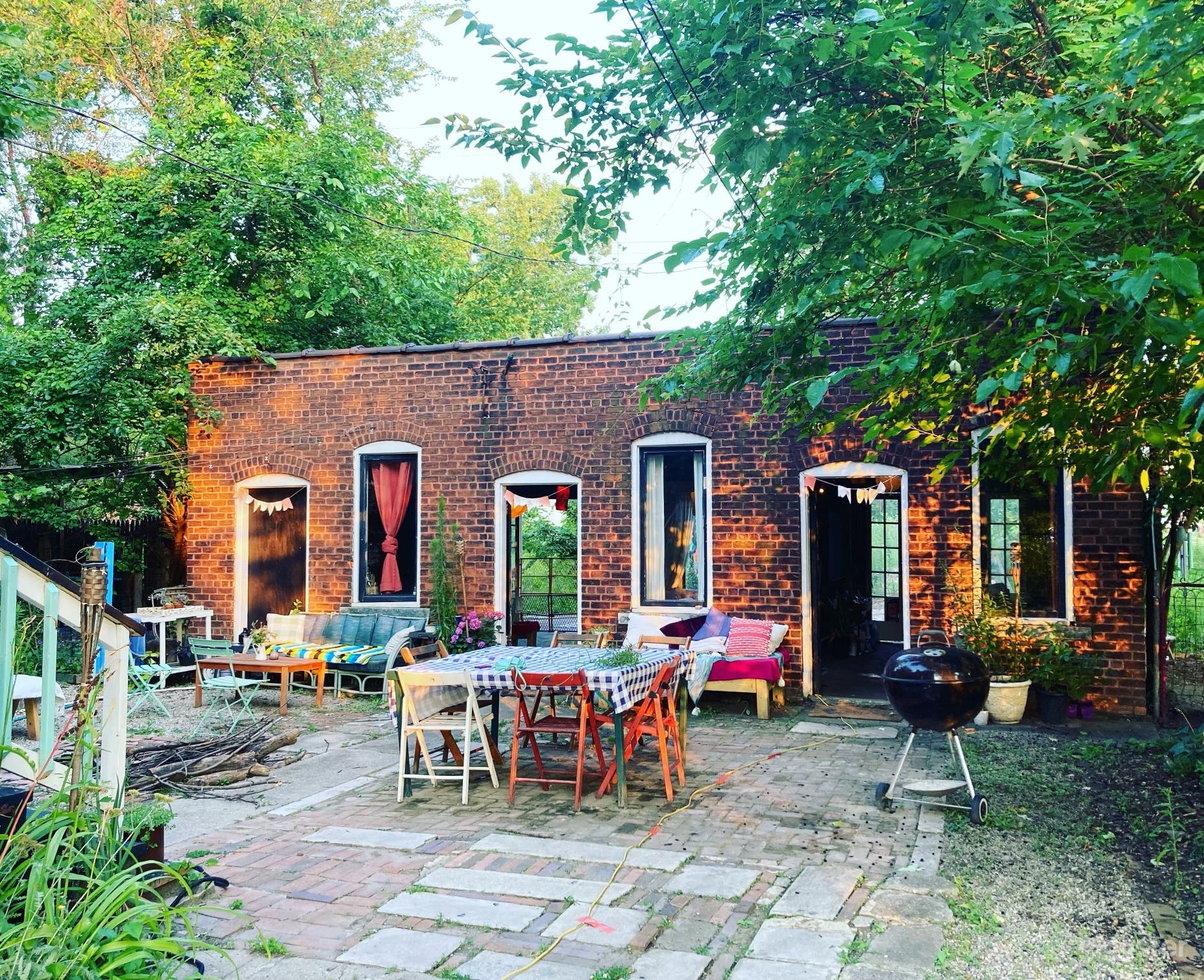 Urban Garden Oasis Photo 1