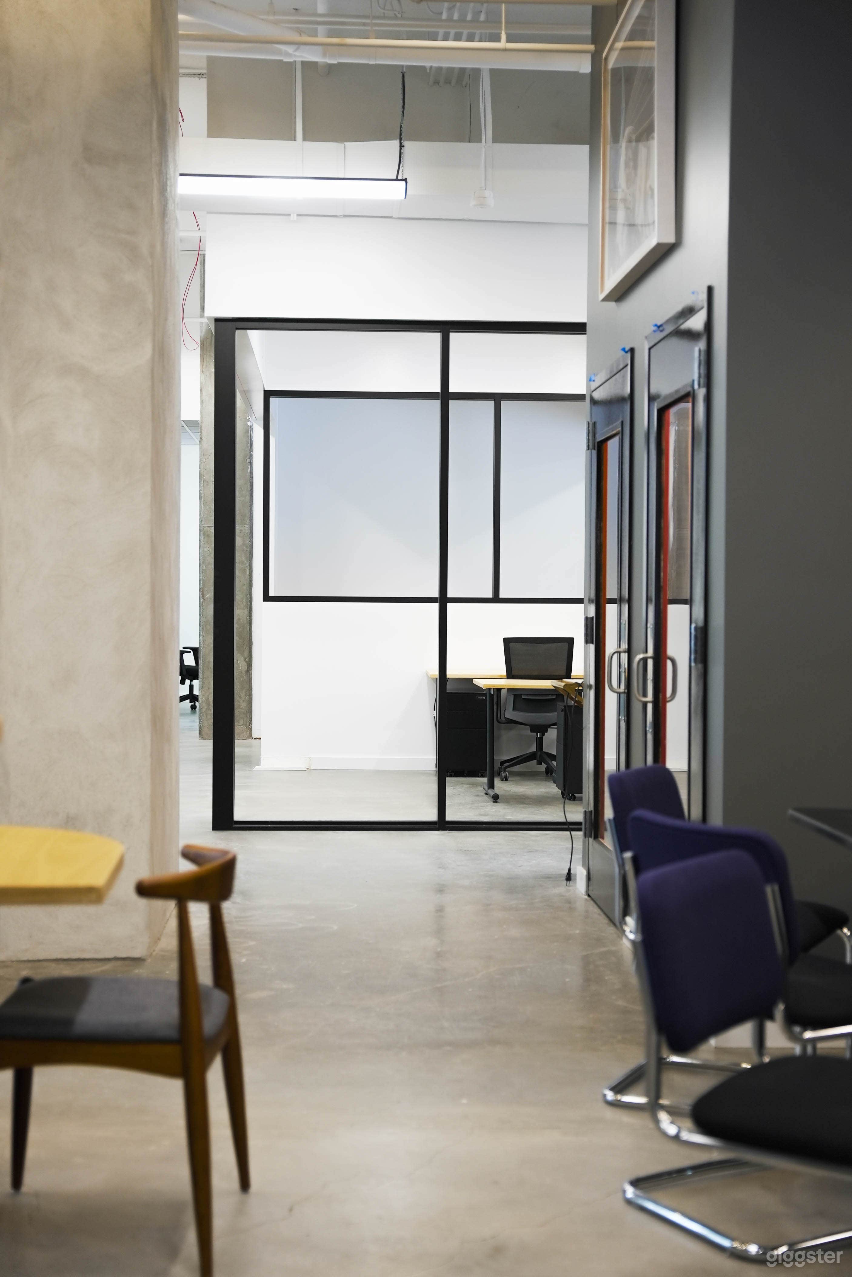 Vintage City Offices -Production Minutes from NYC Photo 2