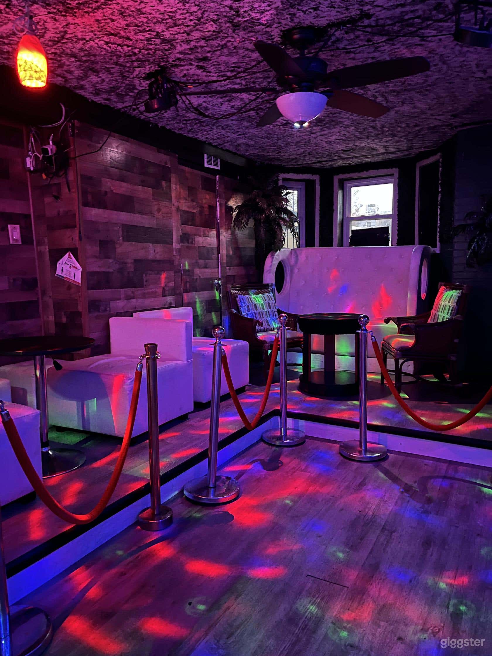 White Space: Soft and Perfect, Clean and Flowy Photo 4