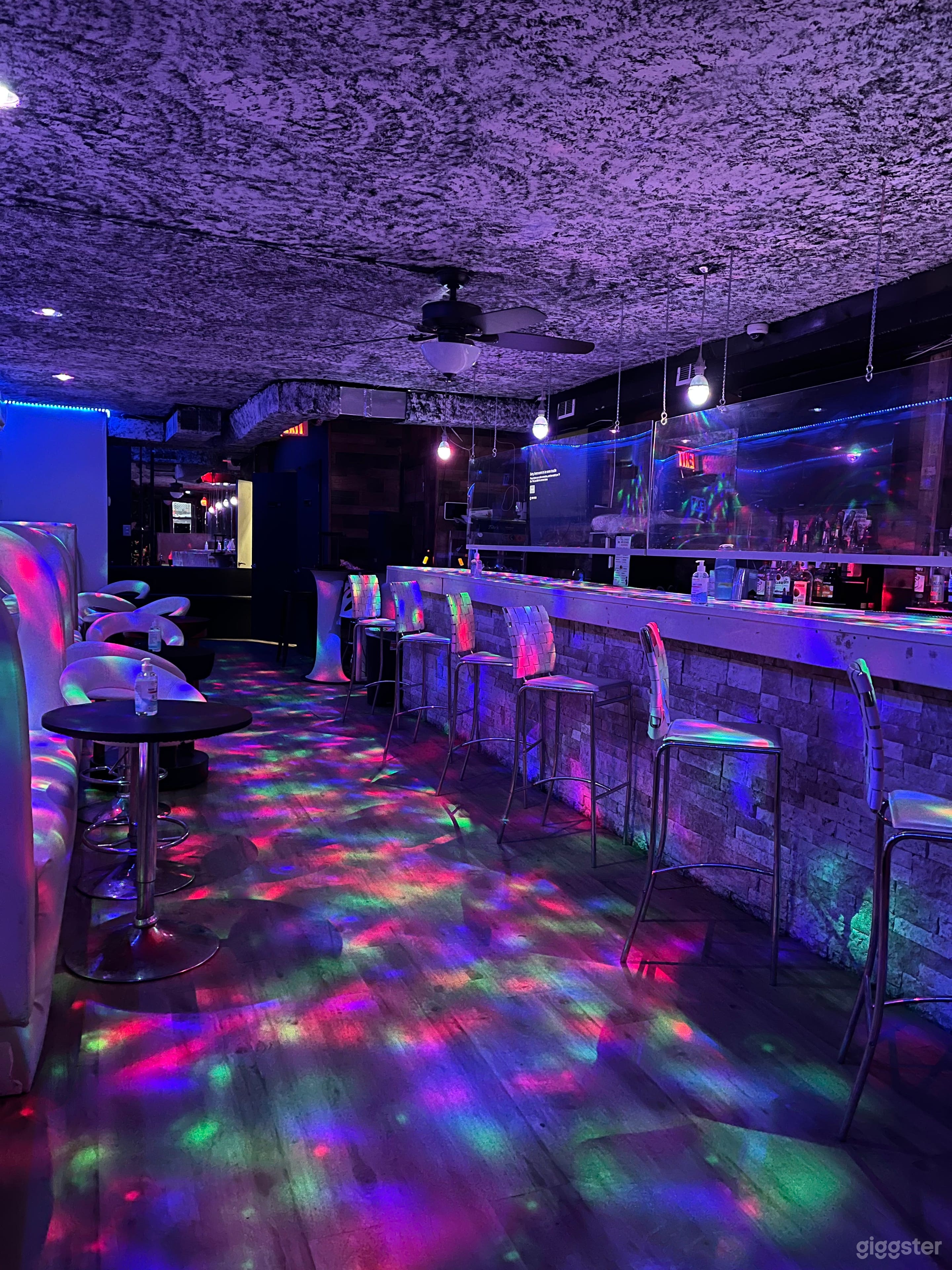 White Space: Soft and Perfect, Clean and Flowy Photo 1