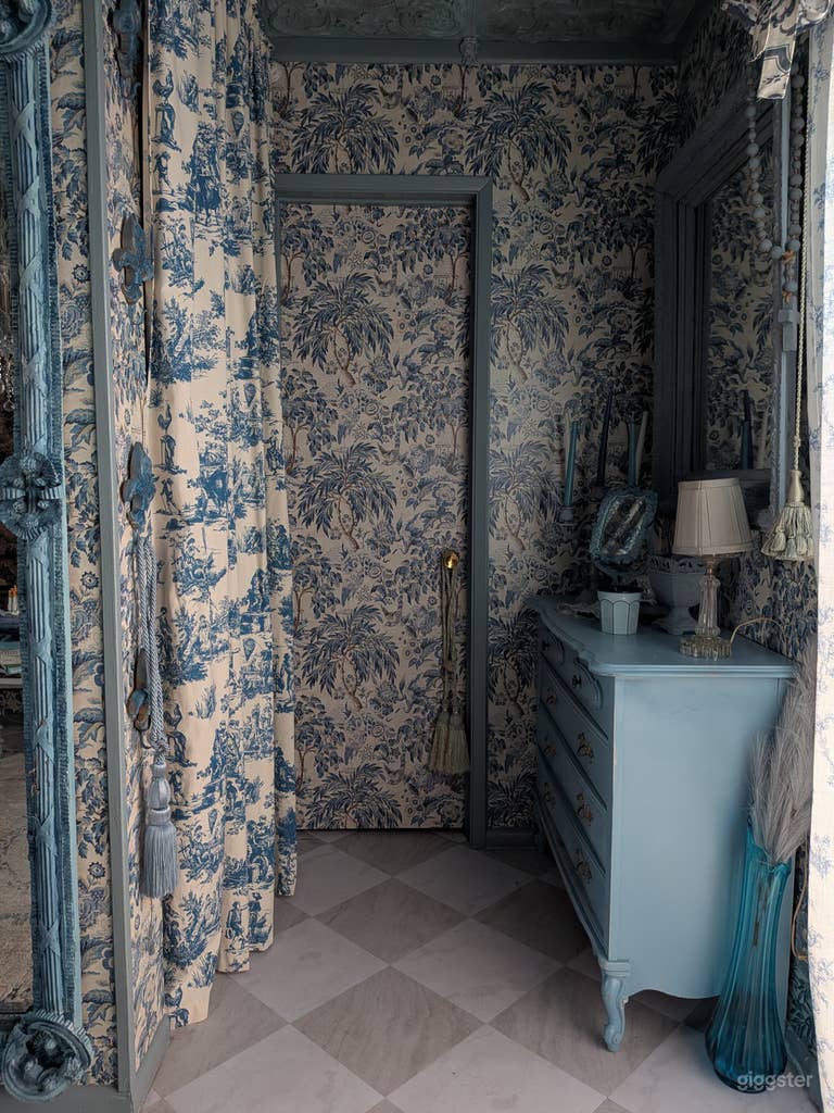  Le Petit Chateau Bleu - Blue French Fantasy 