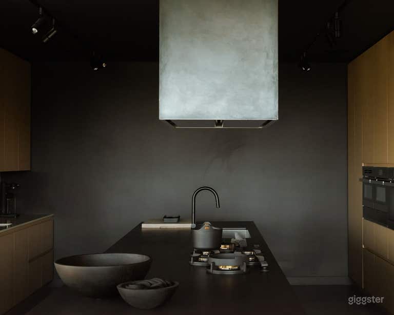  Bistro Event Space With Rooftop Patio 