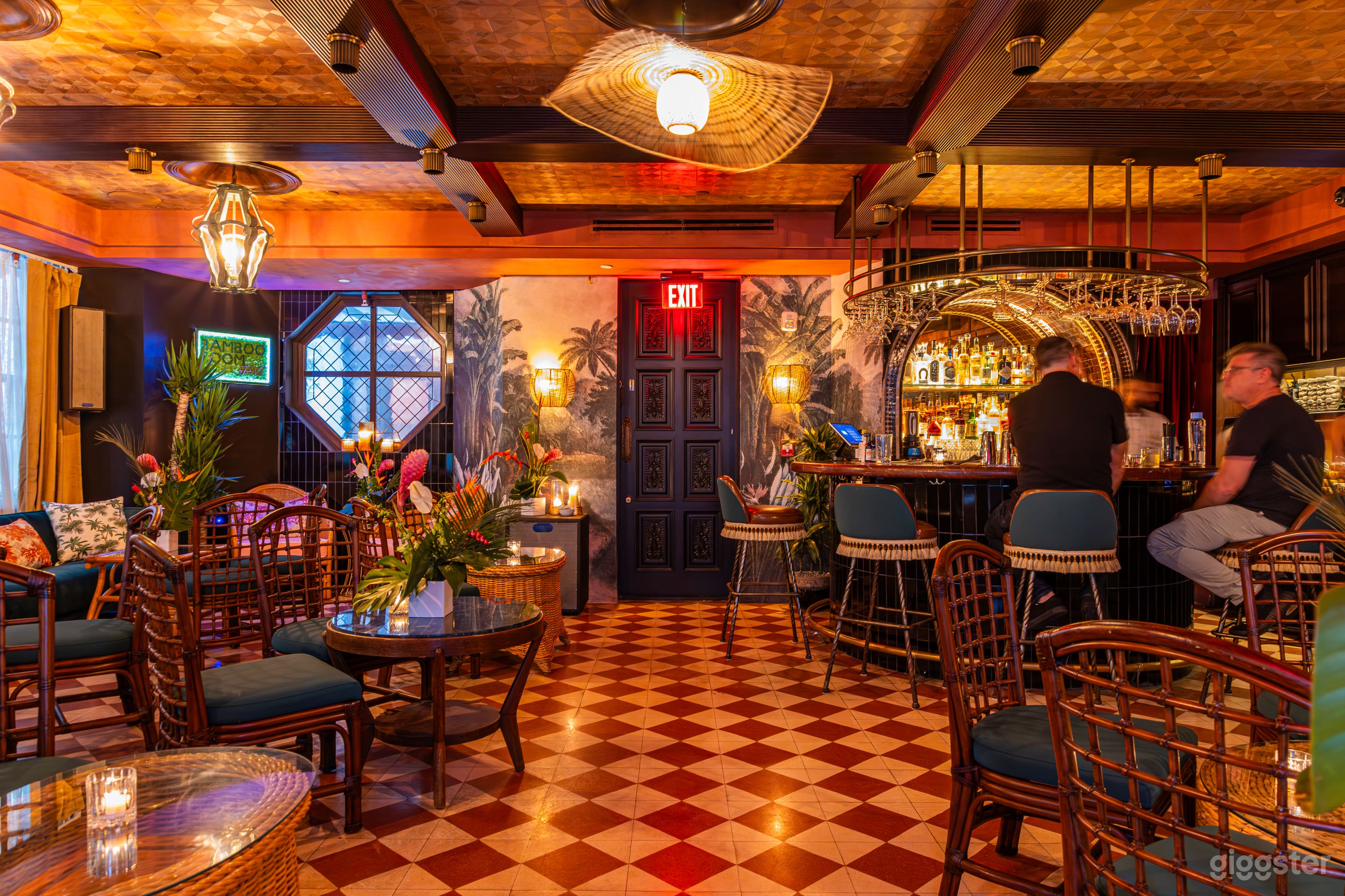 Tropical Theme - Bamboo Room Photo 1