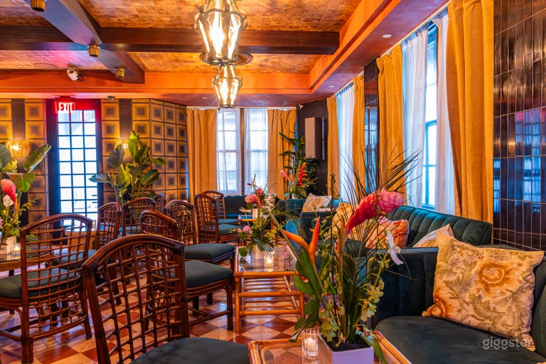  Tropical Theme - Bamboo Room 