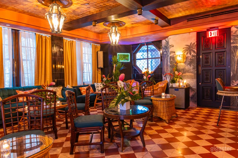  Tropical Theme - Bamboo Room 