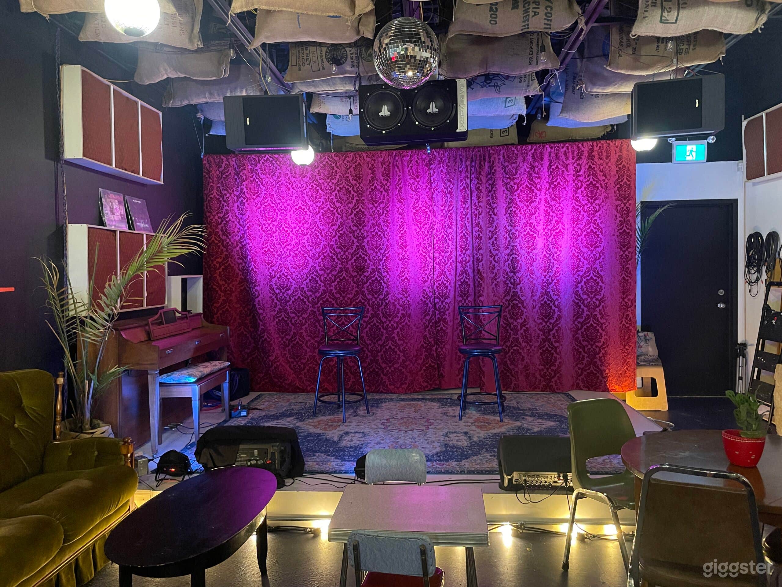 A 90s Throwback Coffee House with Killer Analog Sound Photo 2