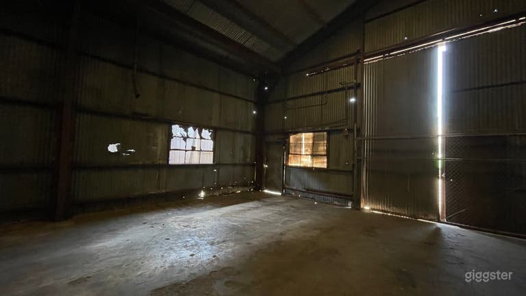  Rusted Metal Warehouse Studio (Rust Unit) 