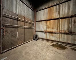  Rusted Metal Warehouse Studio (Rust Unit) 