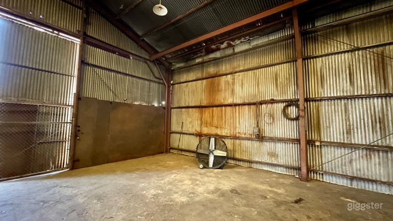  Rusted Metal Warehouse Studio (Rust Unit) 