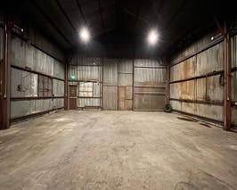  Rusted Metal Warehouse Studio (Rust Unit) 
