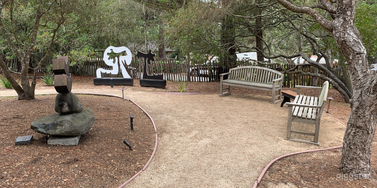 The Sculpture Garden &amp; Grounds Photo 4