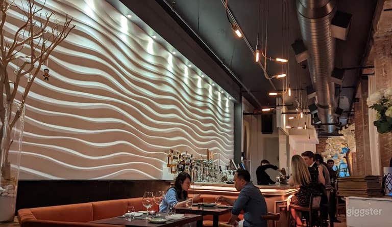  Rustic-Chic Restaurant with Exposed Brick Walls in Toronto 