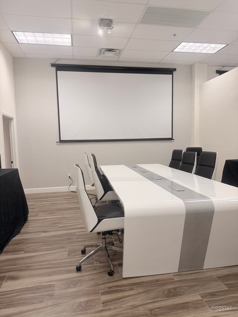  VegasSpace by the Strip for Events,Vendors Filming 