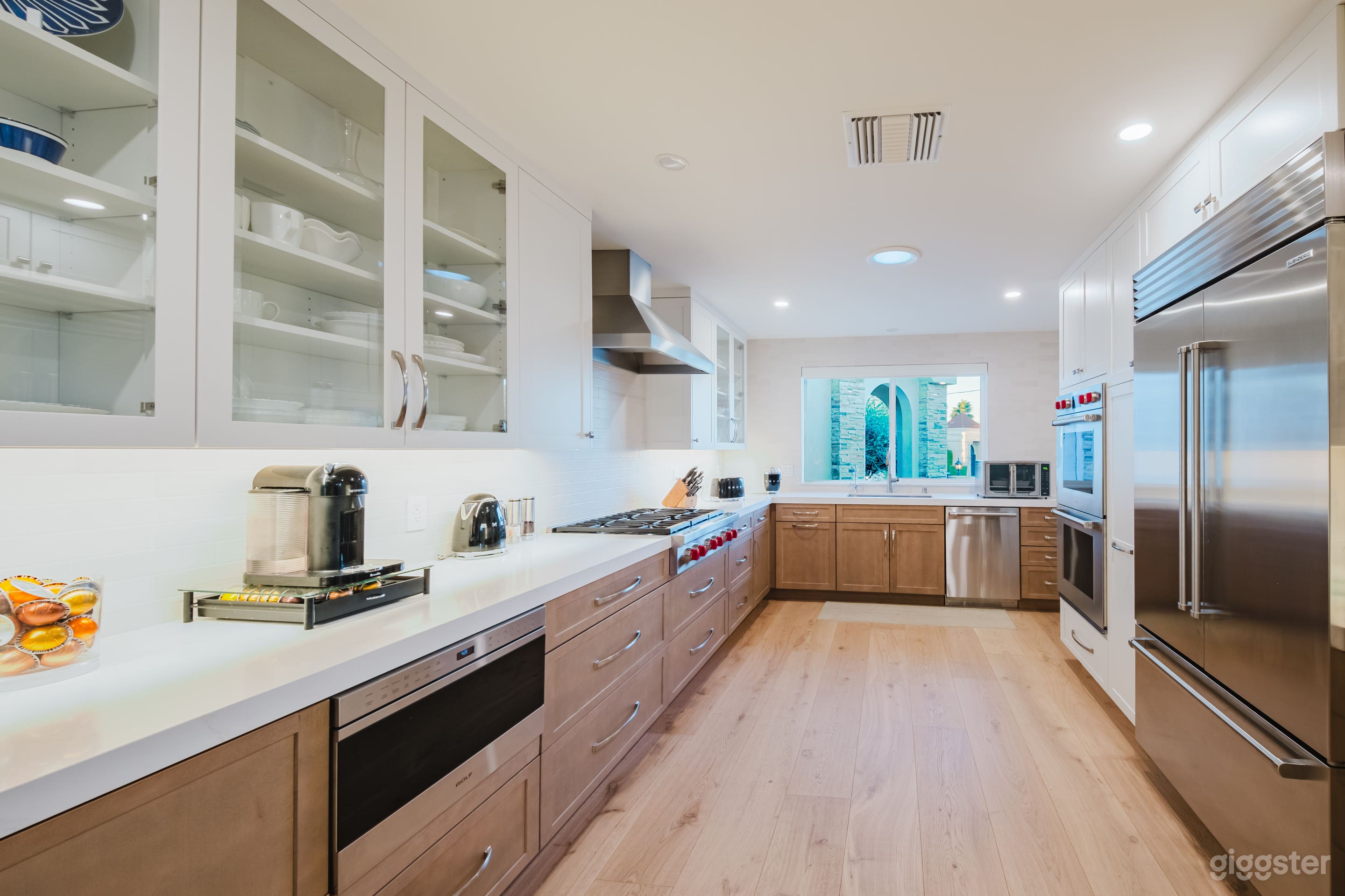 CINEMATIC VILLA ESTATE WITH POOL &amp; PANORAMIC VIEWS Photo 3