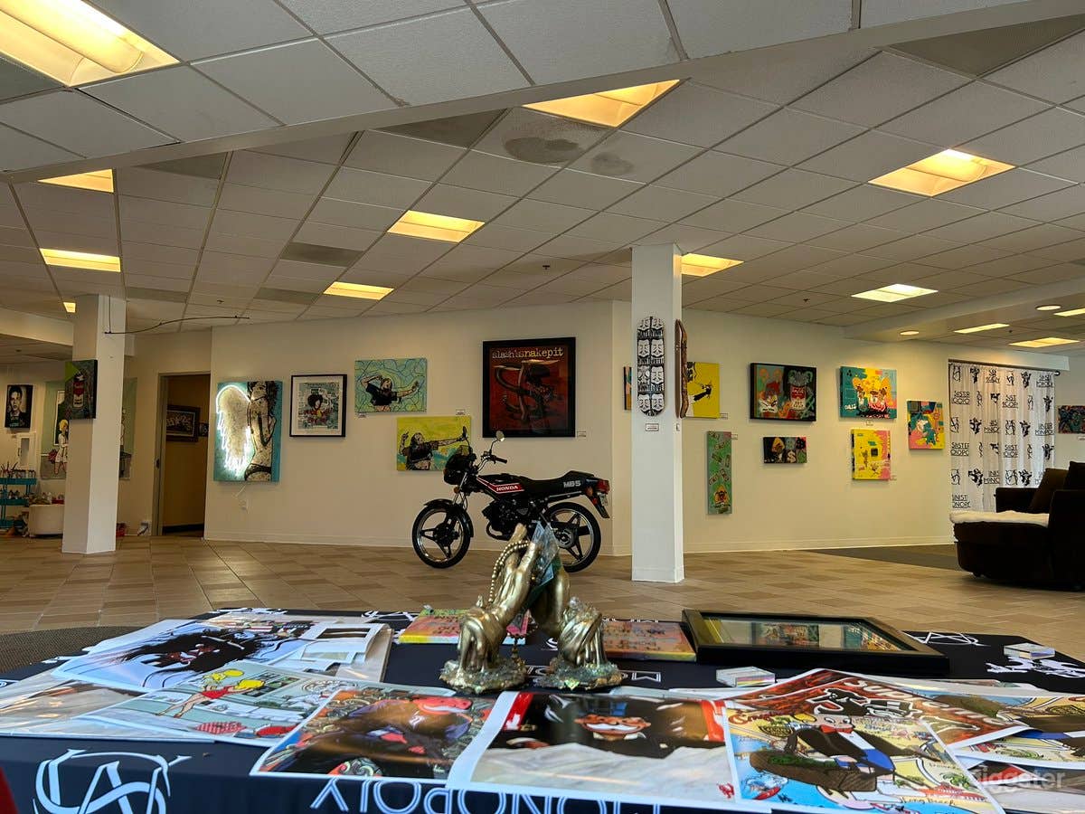 Studio rental in Redondo Beach Photo 1