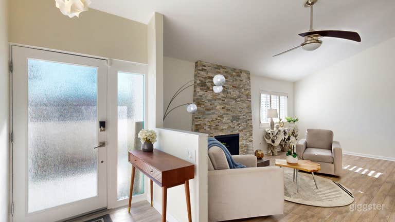  Bella Luisa | Modern Luxe Palm Springs Retreat 