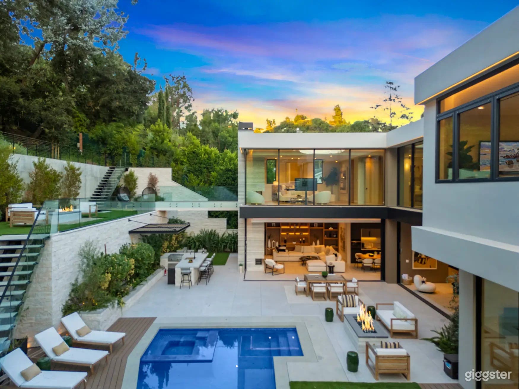 SKYLIT MODERN OASIS OUTDOOR POOL Photo 3