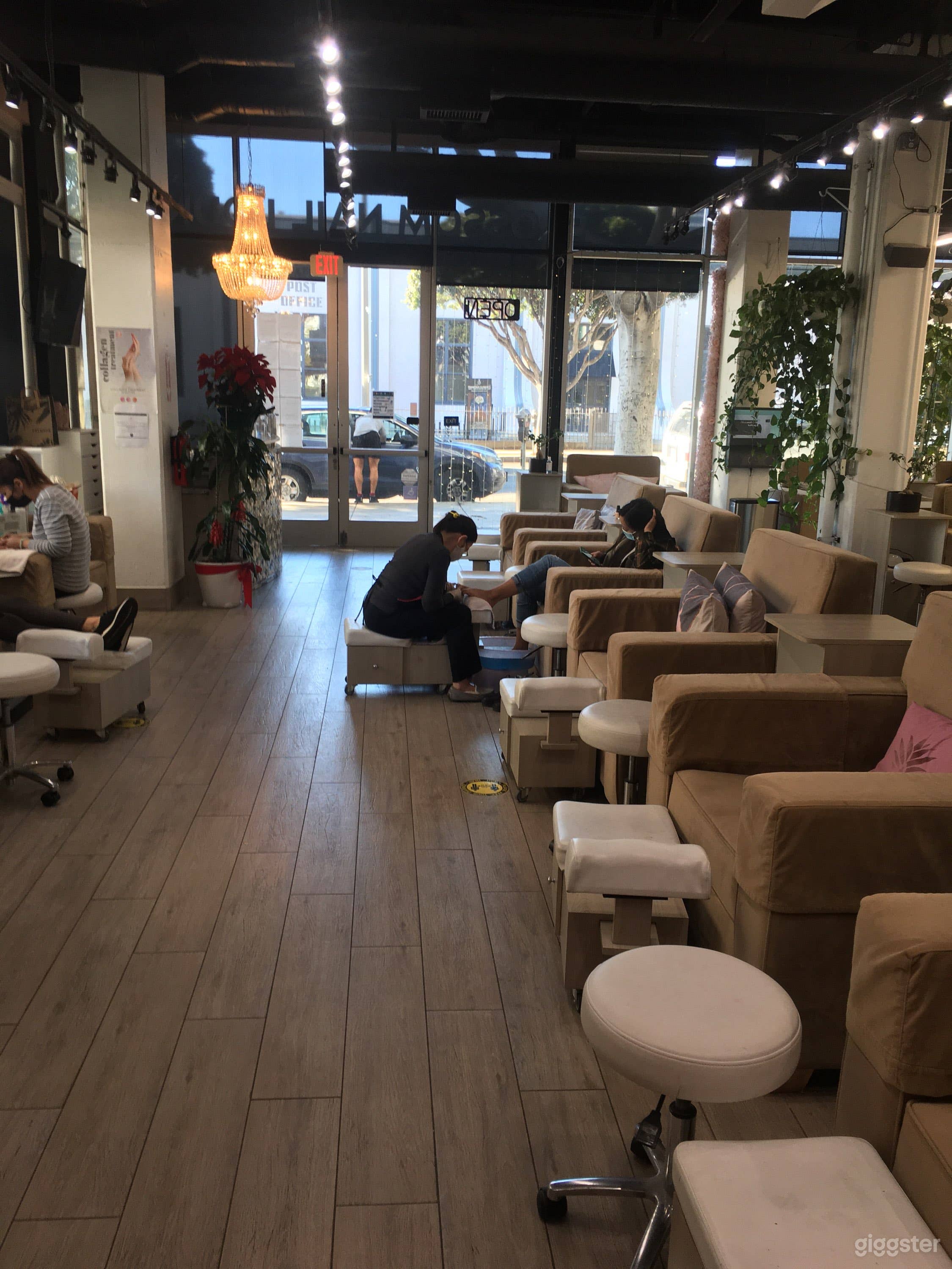 Nail salon in Santa Monica  Photo 4