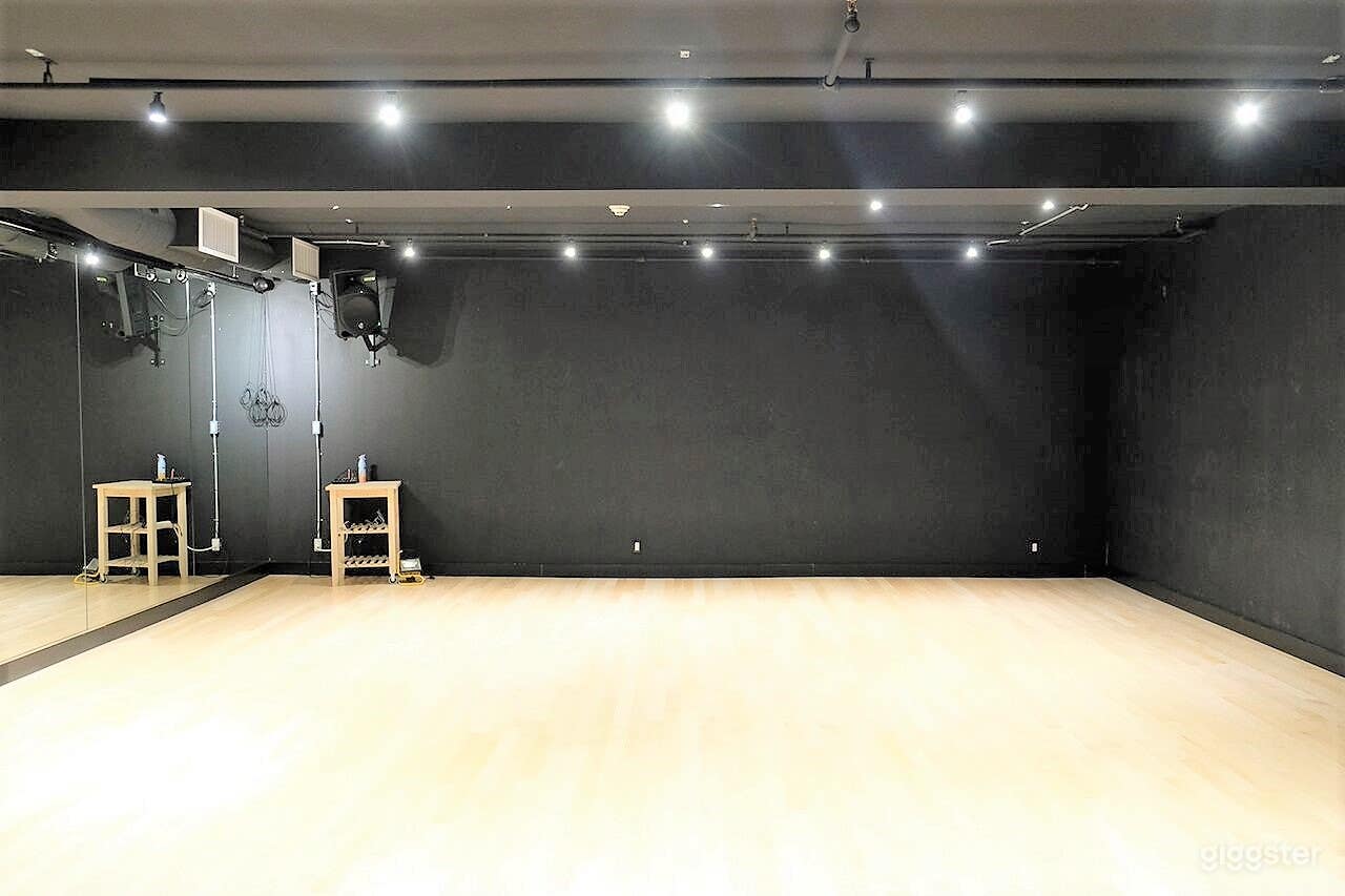 Dark Room Dance Studio Photo 2