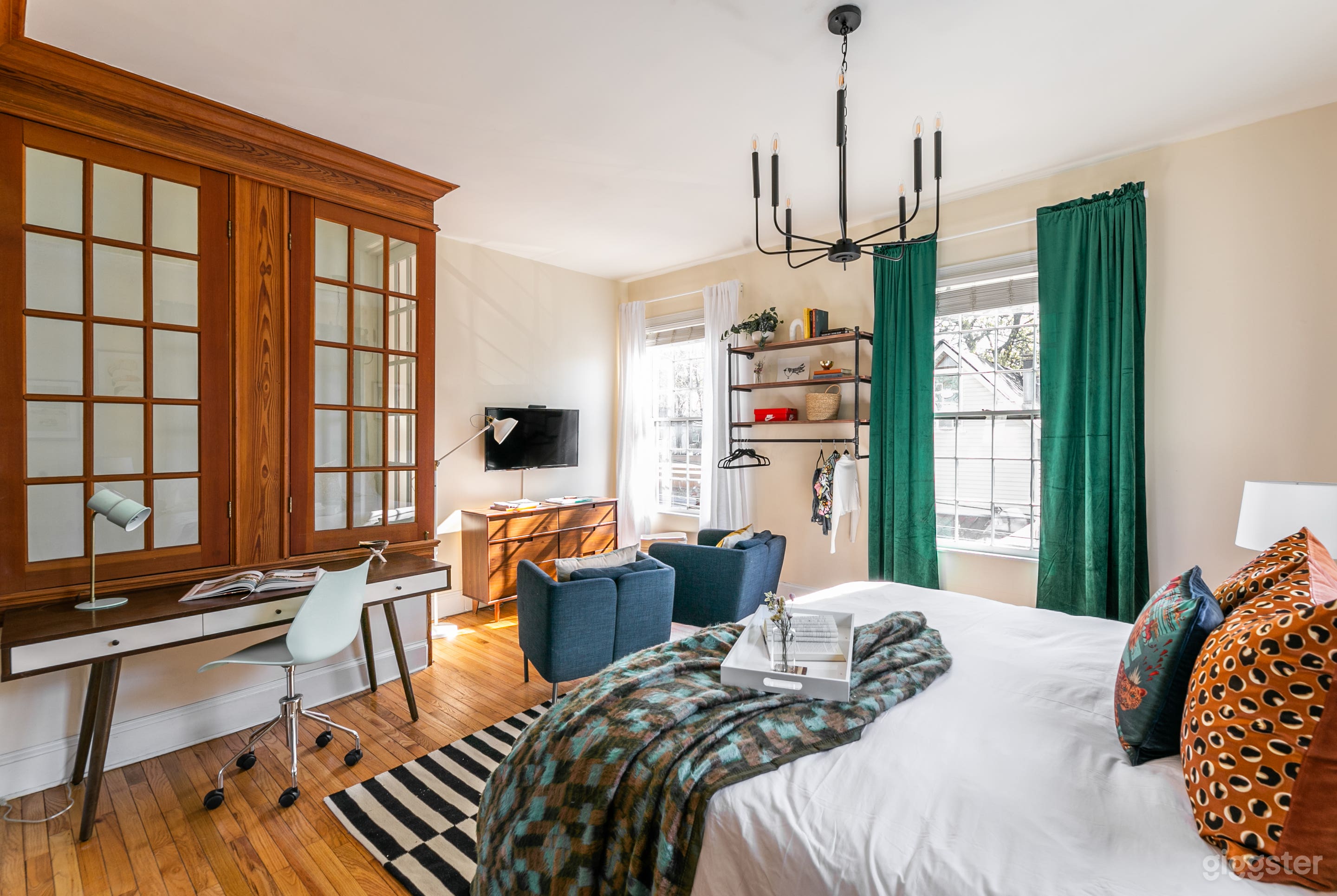 Through the Looking Glass | 20s NOLA Vibes in ATL Photo 4