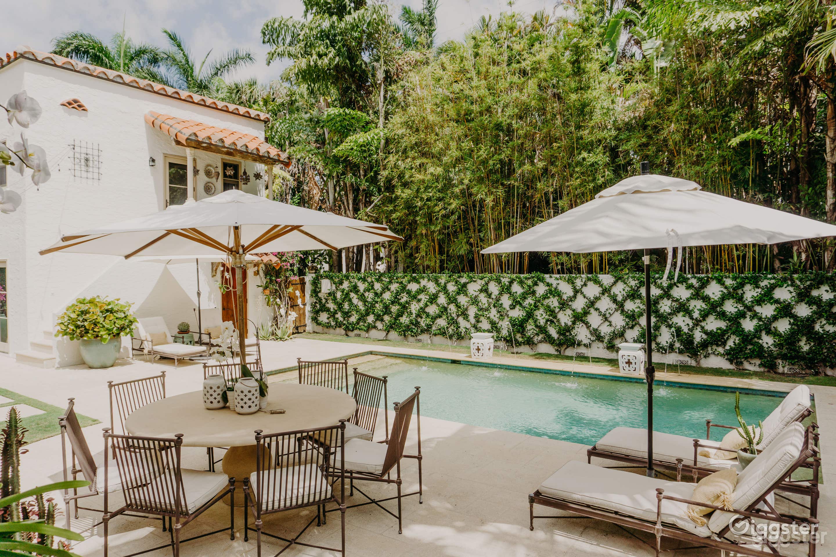 Lovely Moroccan Inspired Swimming Pool  Photo 2