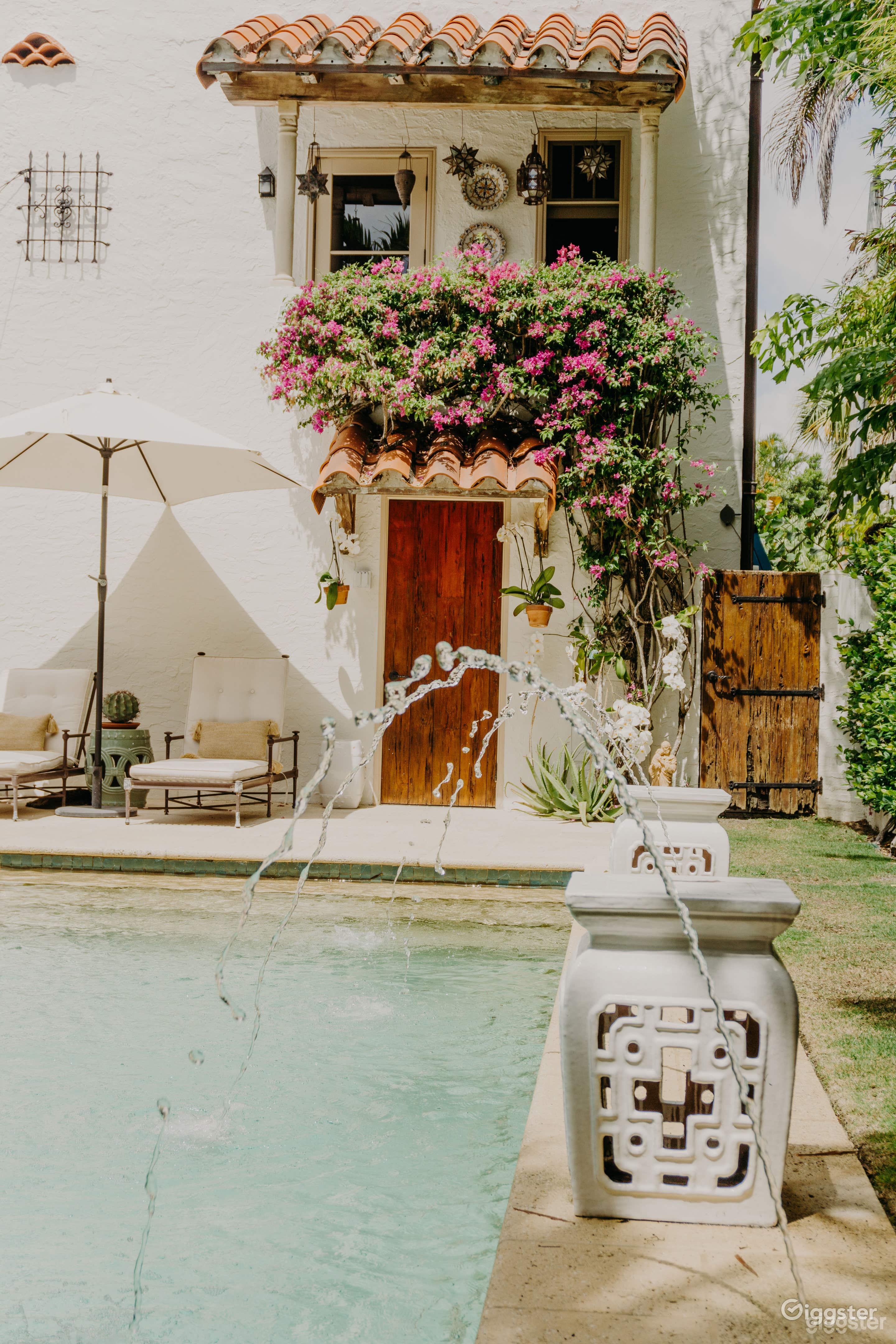 Lovely Moroccan Inspired Swimming Pool  Photo 3