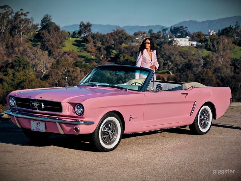  #76,169 Barbie Pink Mustang 1965 Classic Automatic 