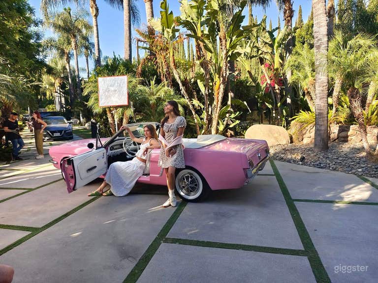  #76,169 Barbie Pink Mustang 1965 Classic Automatic 