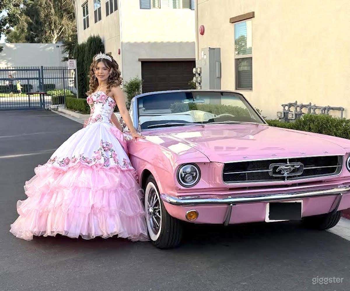 #76,169 Barbie Pink Mustang 1965 Classic Automatic Photo 4
