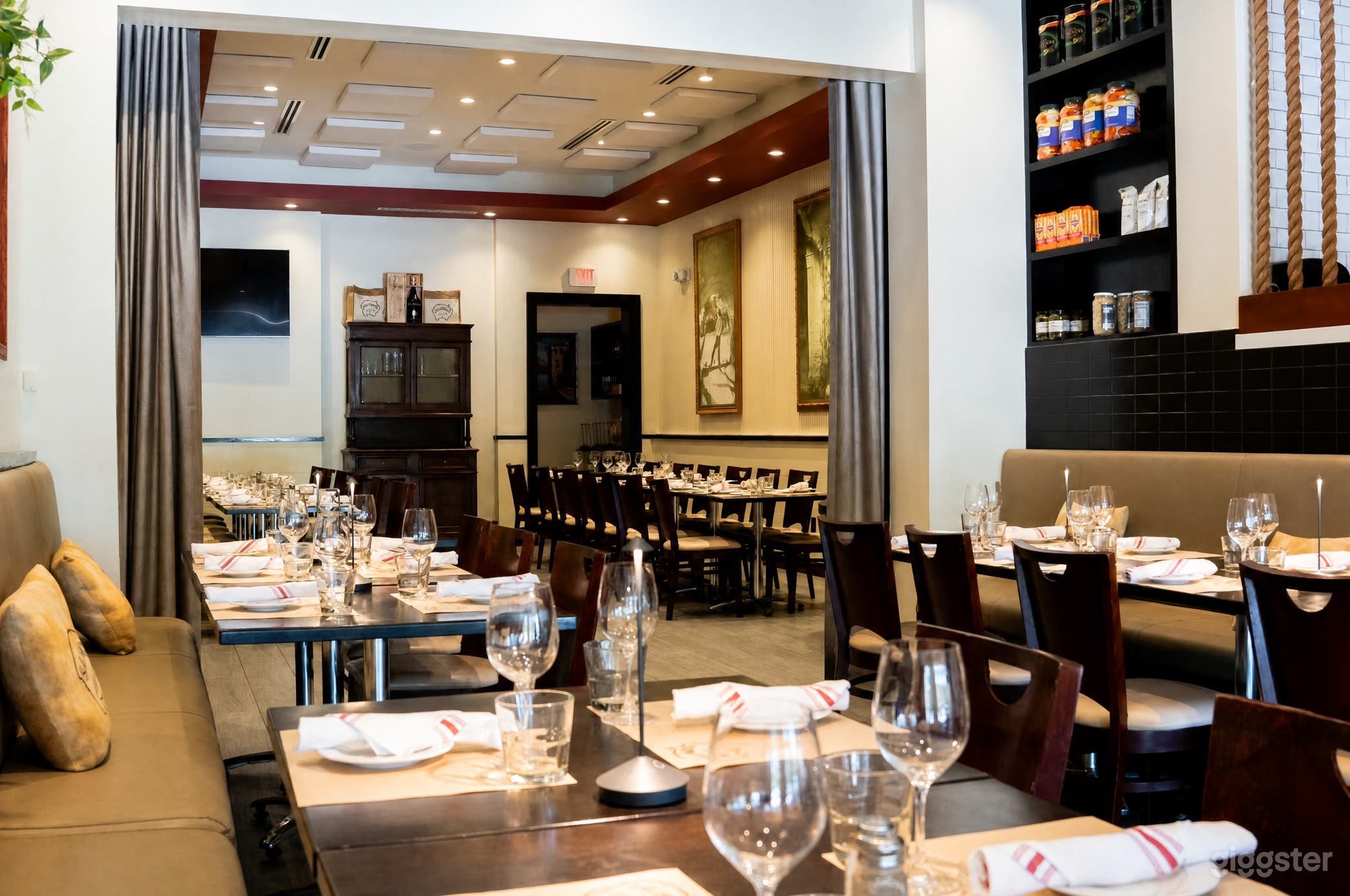 Private VIP Event Room at Italian Restaurant Photo 2