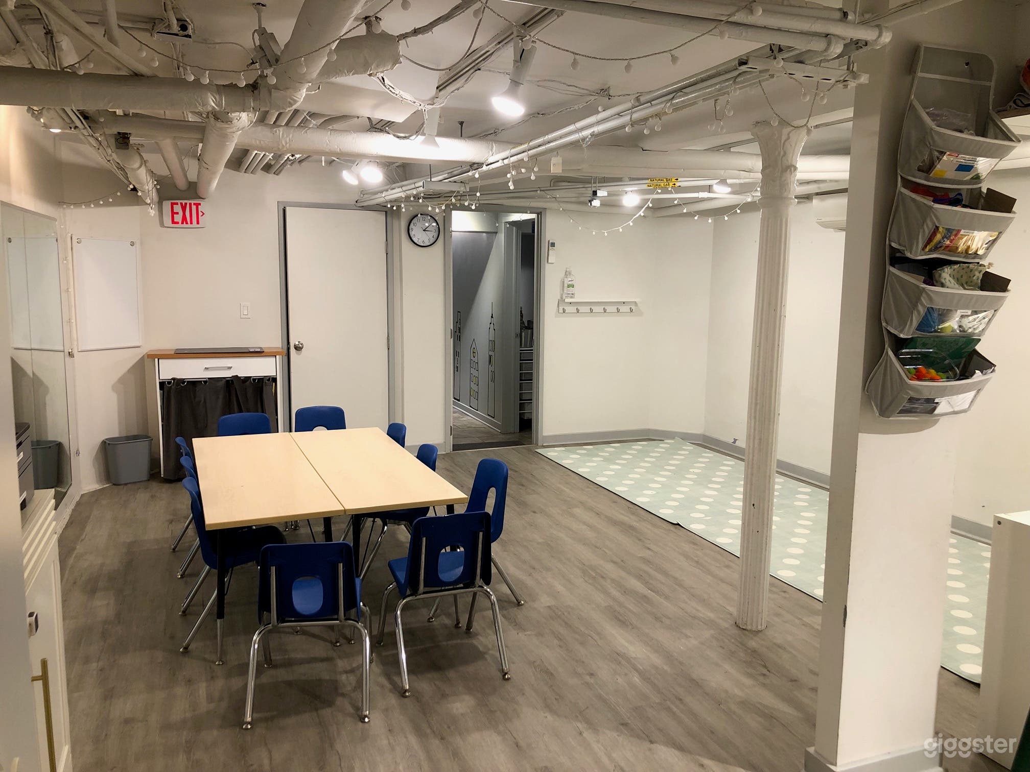 Main room, view 1. Furniture can be moved