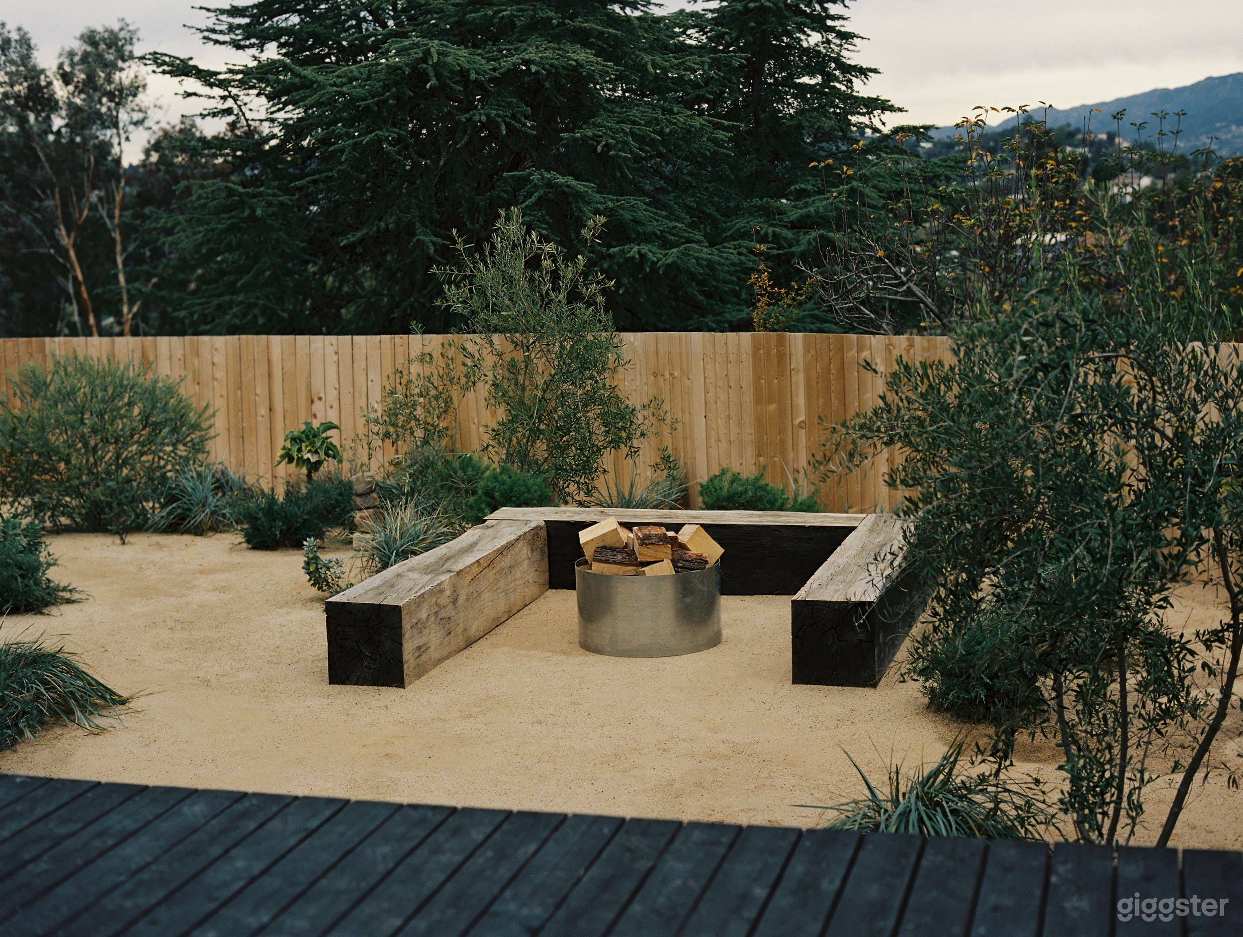 Eastside LA Modern Home Desert Garden / Debs Park Photo 4