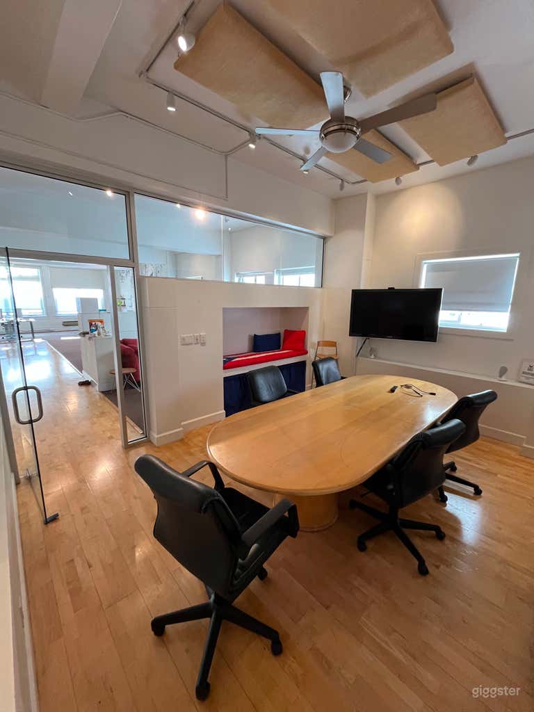  Creative Loft in Historic Building 