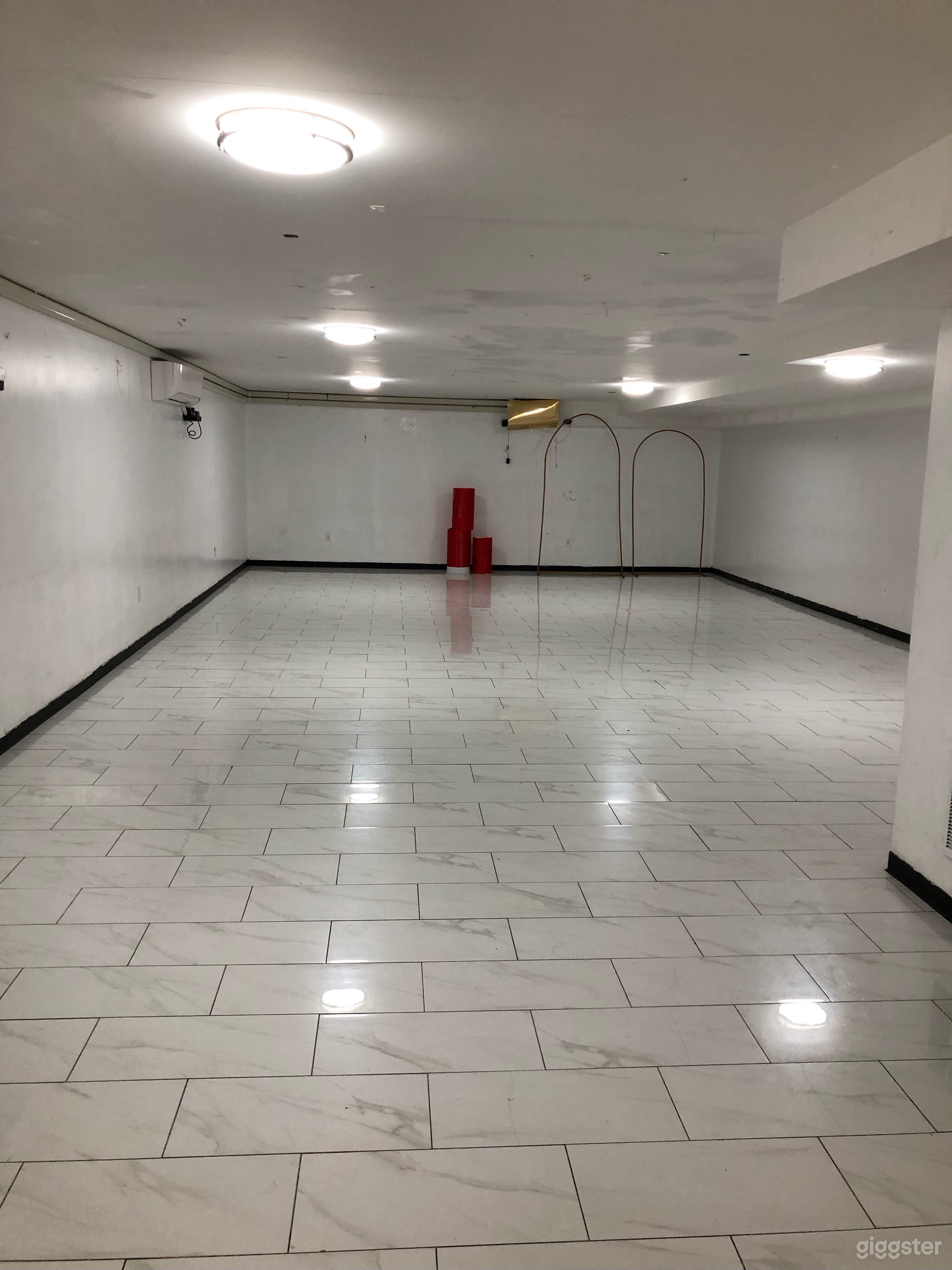 Clean & Private 2,000 sq ft Event Space in Corona Photo 3