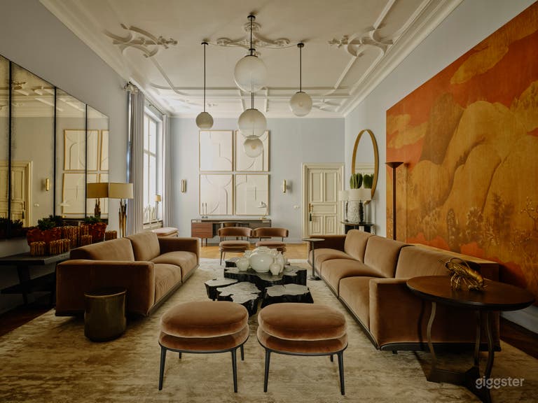  Eleganter Altbau-Showroom mit Stuckdecken 