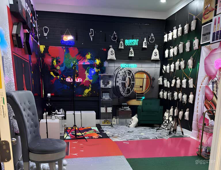  Versatile and Charming Selfie Studio 