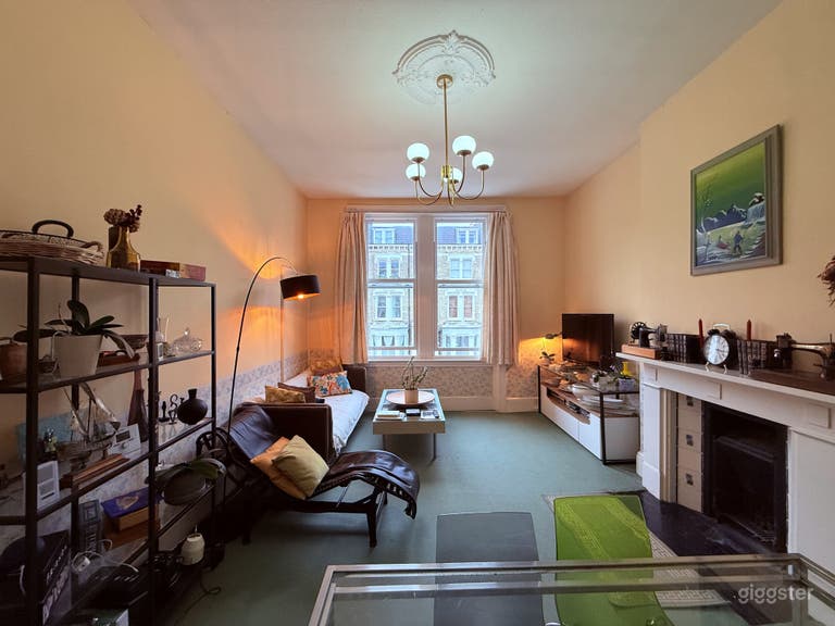  Contemporary Living Room 