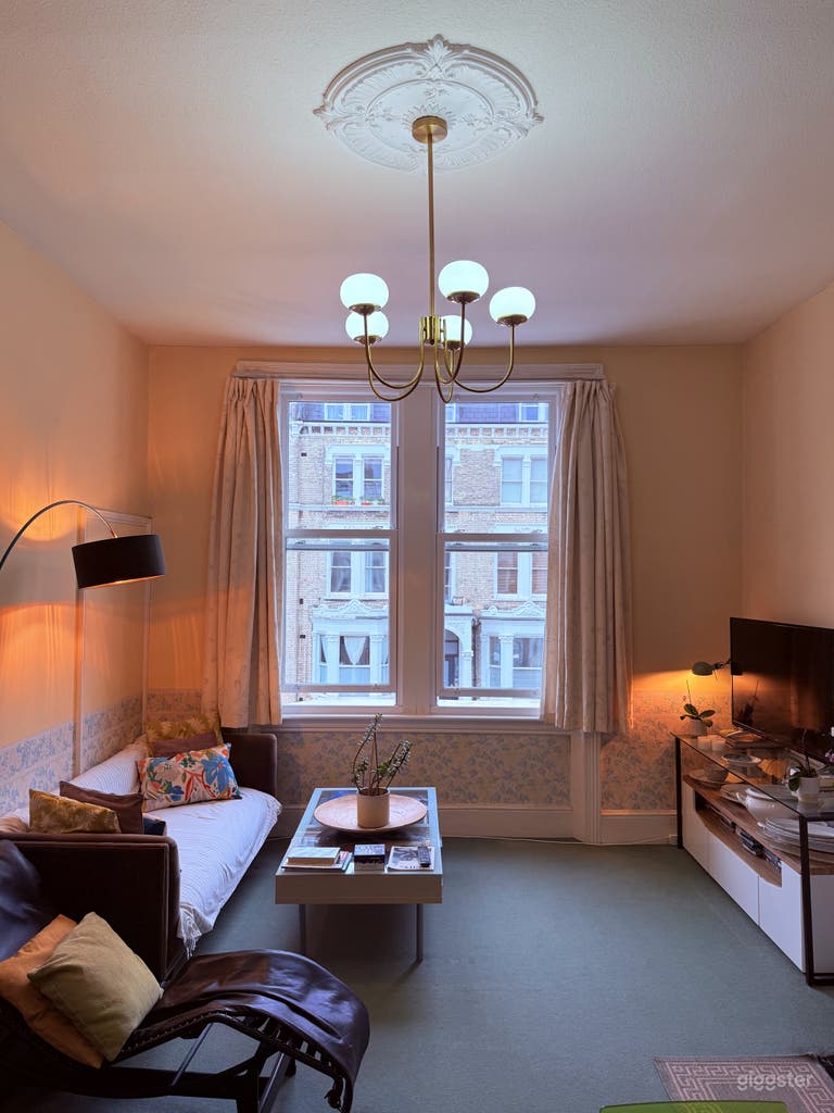  Contemporary Living Room 