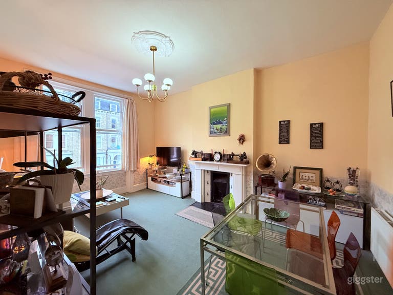  Contemporary Living Room 