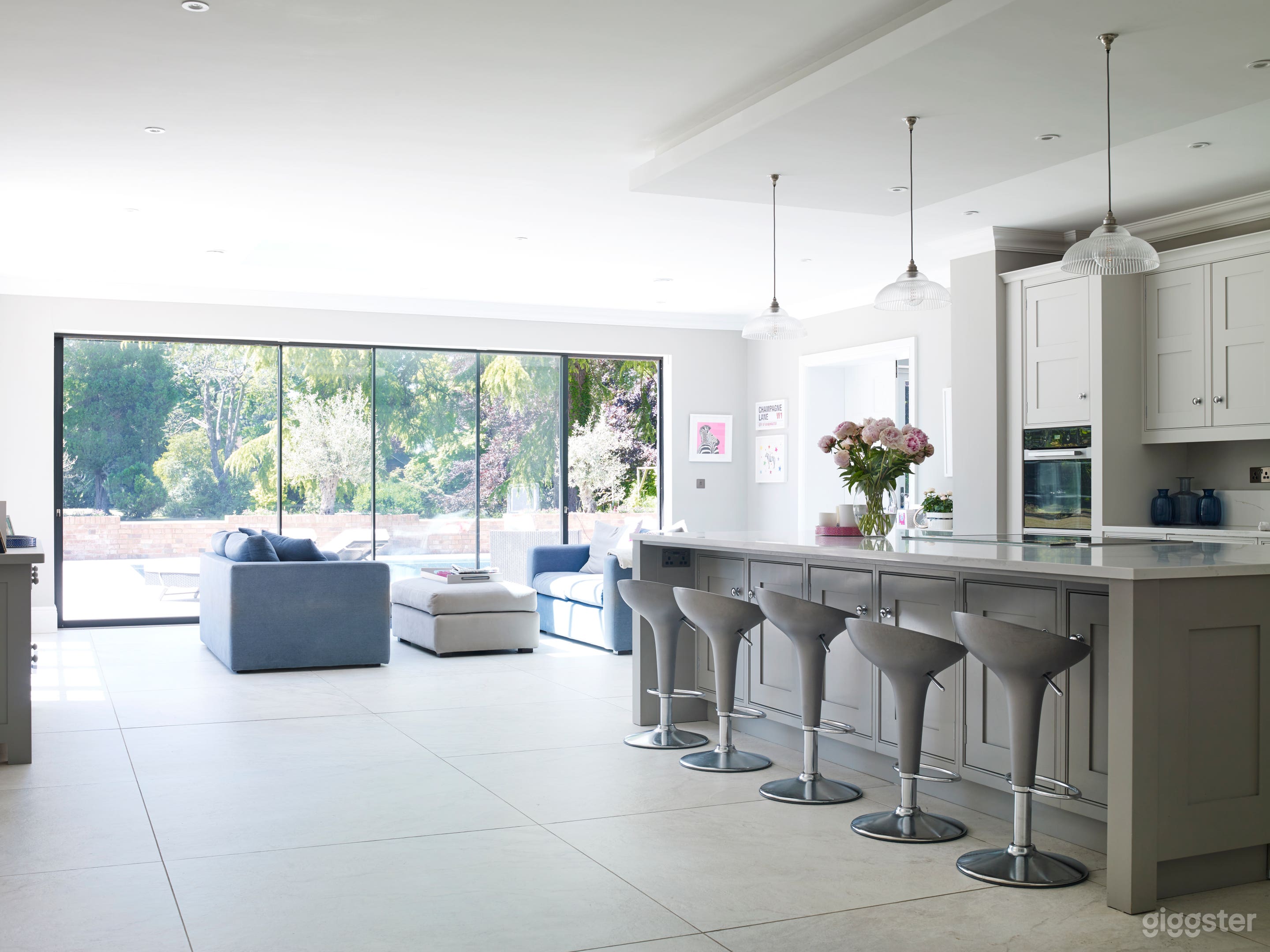 Gorgeous Georgian Country Manor House Photo 1