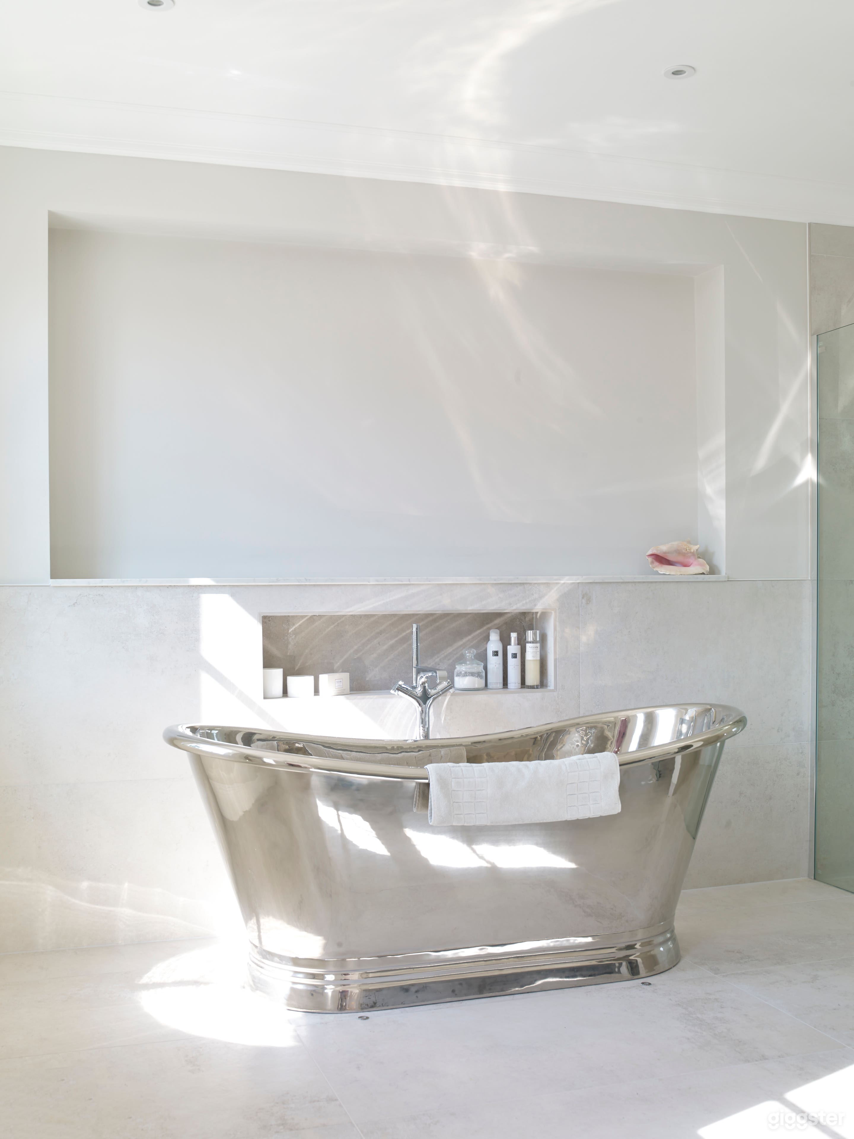 Gorgeous Georgian Country Manor House Photo 4