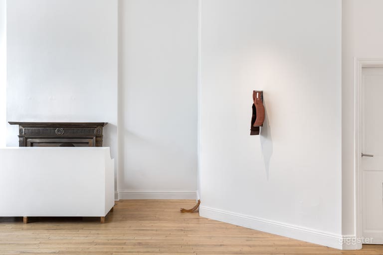  San Mei Gallery Main Space - moveable front desk 